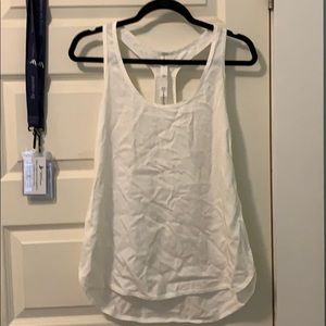 White lululemon tank